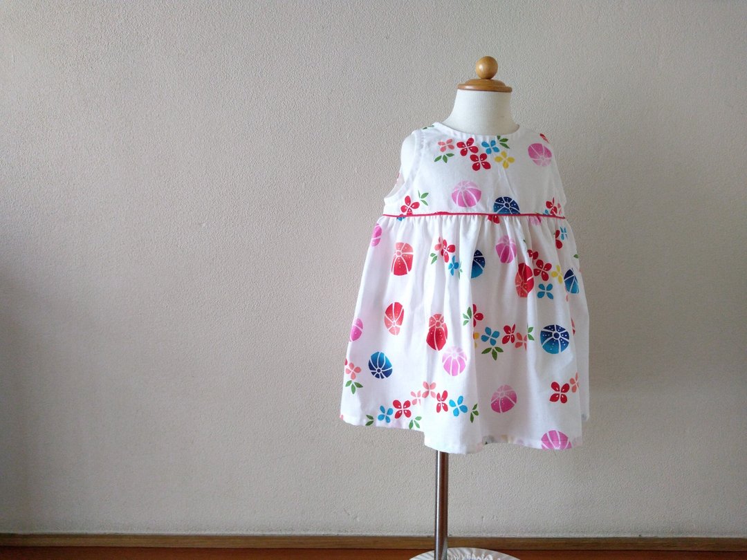 Children's yukata fabric, flared dress, Chusen Temari, 80-130 size, made-to-order - 童装裙 - 棉 白色