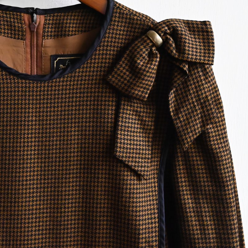 【蛋植物古着】日本制领结缀饰宽松薄毛古着洋装 - 洋装/连衣裙 - 羊毛 咖啡色