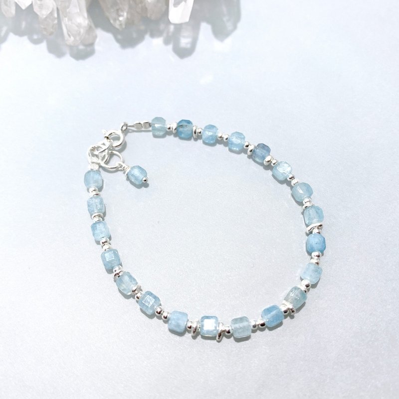 Ops Aquamarine silver bracelet -海水蓝宝/喉轮/舒压/纯银/疗愈 - 手链/手环 - 宝石 蓝色
