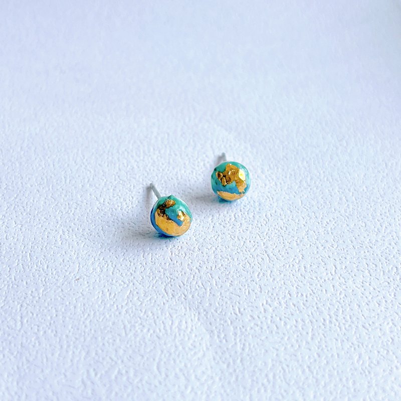 薄荷青蓝瓷珠鎏金 手作白瓷耳环 陶艺 独一无二 - 耳环/耳夹 - 瓷 蓝色