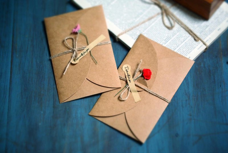 自然系 | 牛皮纸+手工纸花万用卡 / 须购买商品才能加购恕无零售 - 卡片/明信片 - 纸 多色