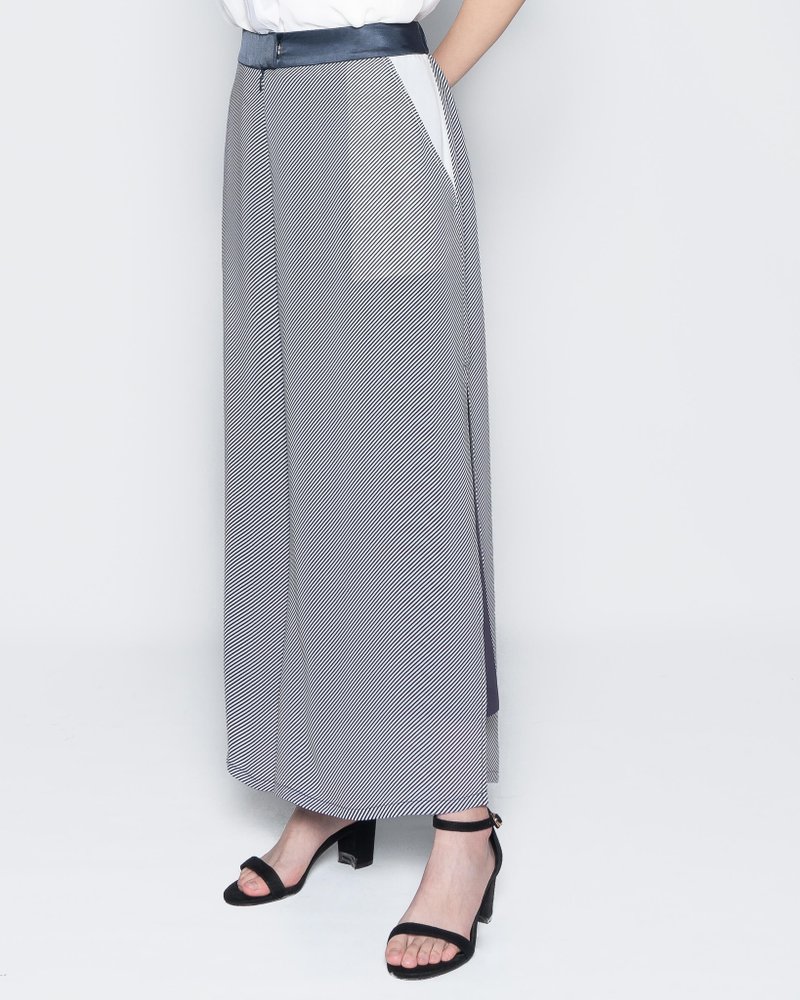 侧边个性开衩三层雪纺裤  -斜条纹黛紫雪纺 - 女装长裤 - 聚酯纤维 白色