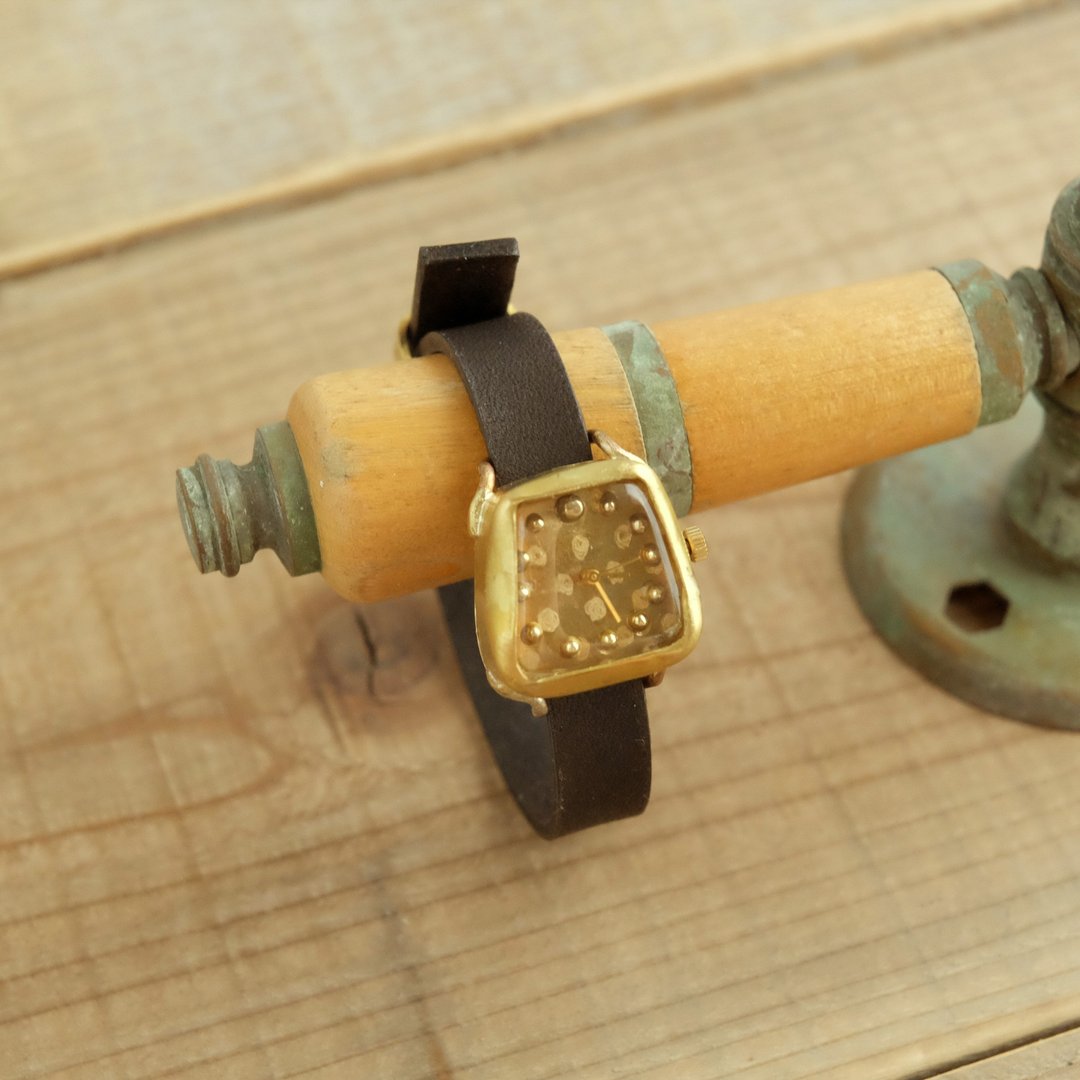 [Make-to-order production] Clock with fluctuation SQ dot gold2_f Y006_f - 女表 - 真皮 金色