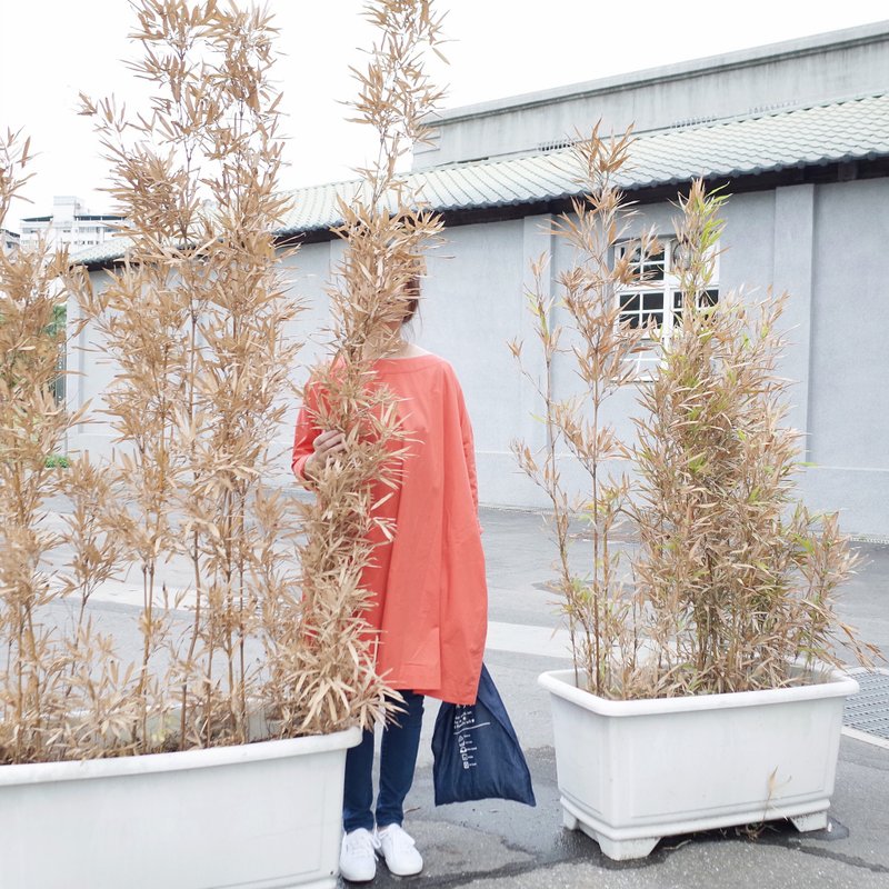 宽洋装 柿子红 - 洋装/连衣裙 - 纸 红色