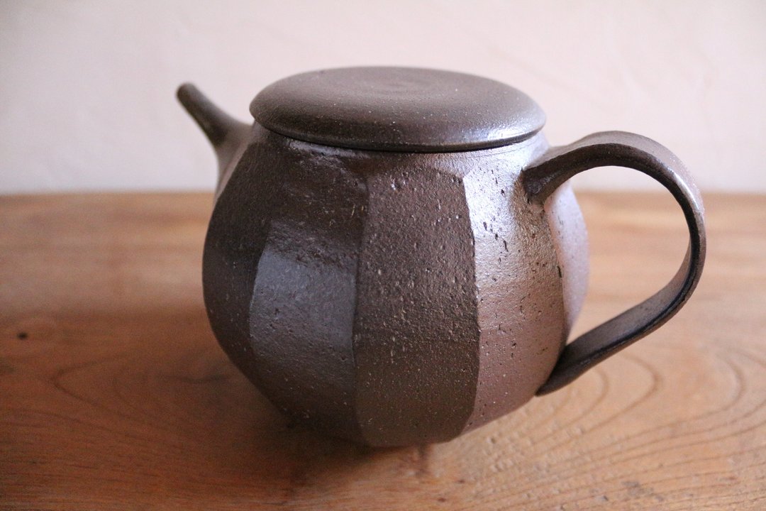 Plenty of pots - 花瓶/陶器 - 陶 咖啡色