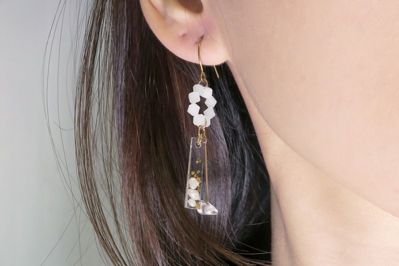 OUD原创-手工饰品-14K包金-玉白珠圈-白水晶-金箔珍珠串耳环/耳夹 - 耳环/耳夹 - 水晶 白色