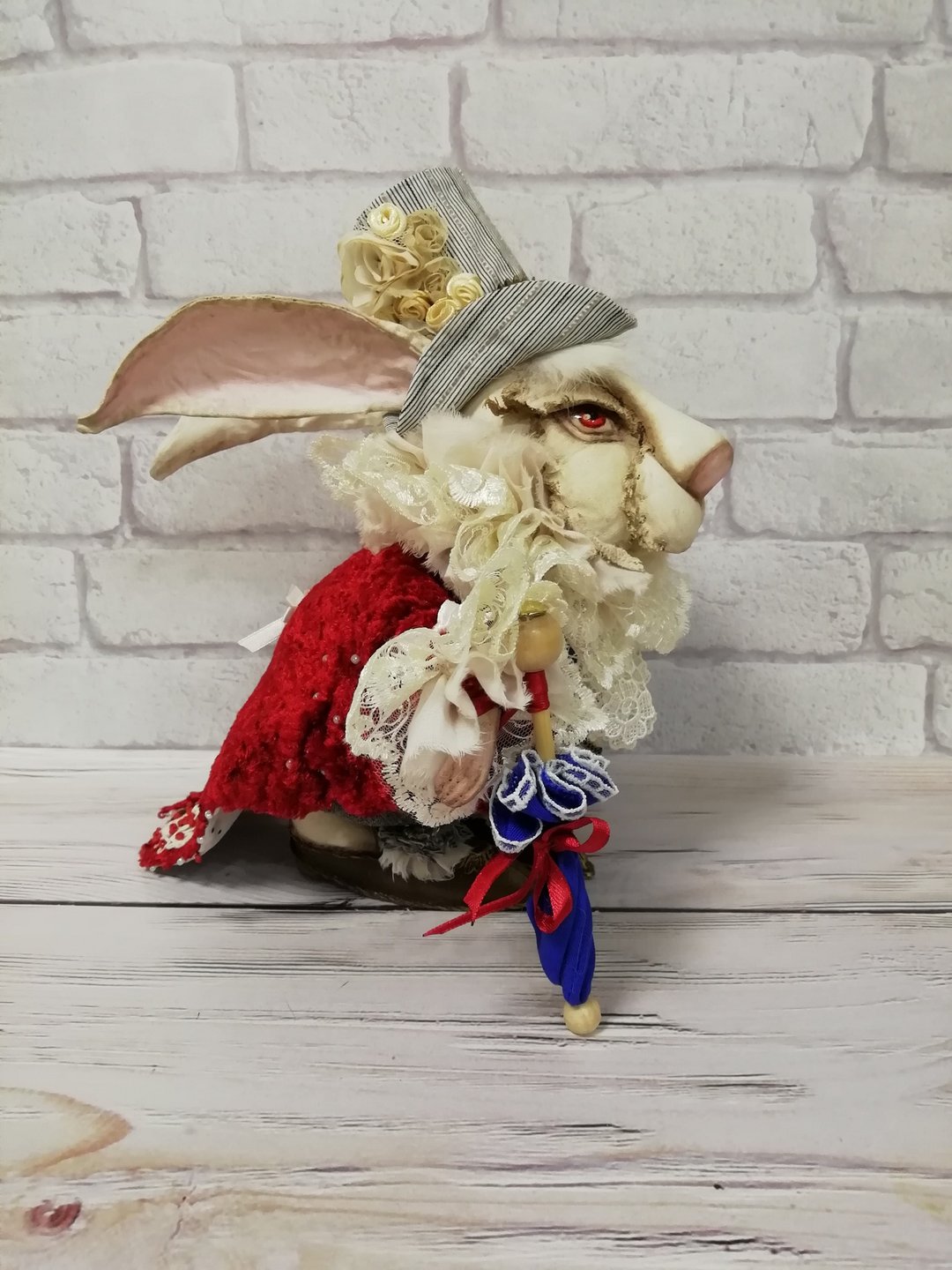 Alice in Wonderland decor, white rabbit doll,  愛麗絲夢遊仙境 - 玩偶/公仔 - 其他材质 红色