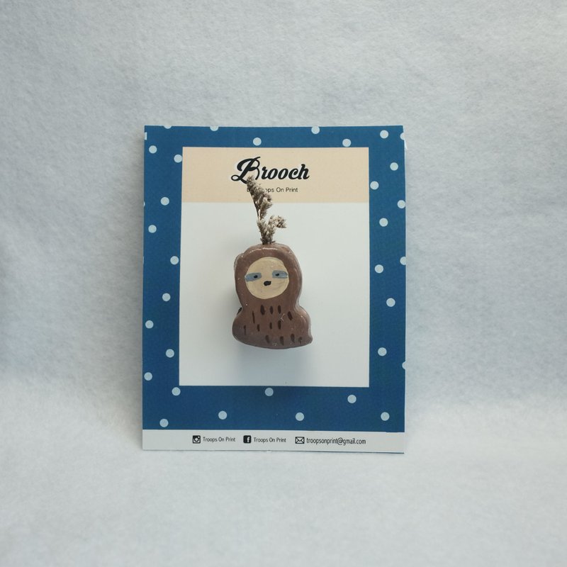 Sloth Planter Pin - 胸针 - 粘土 咖啡色
