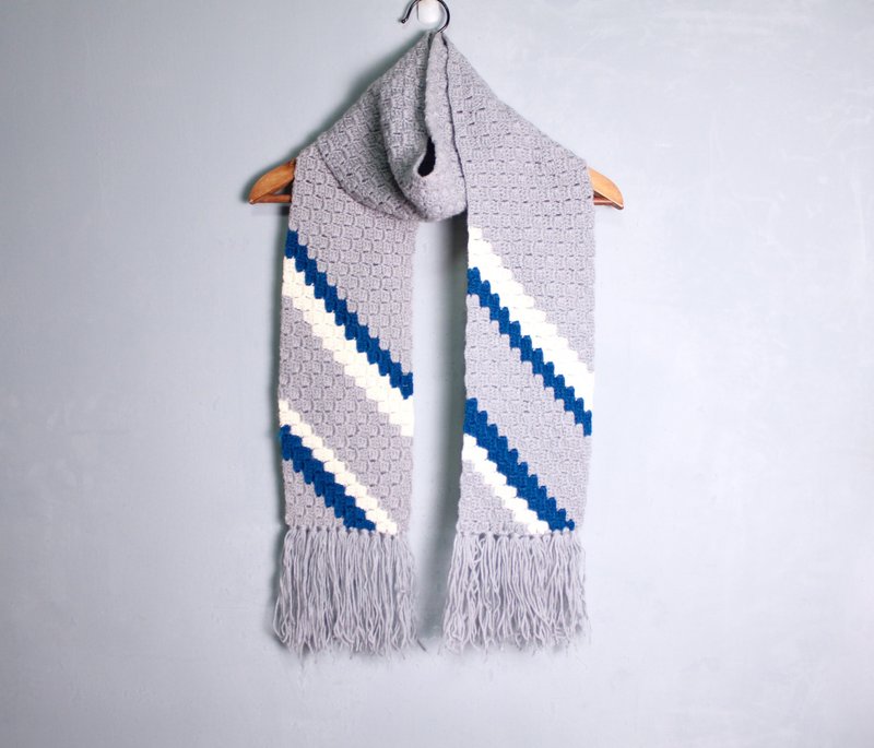 FOAK古着 灰蓝波浪手工钩织围巾 - 围巾/披肩 - 其他材质 