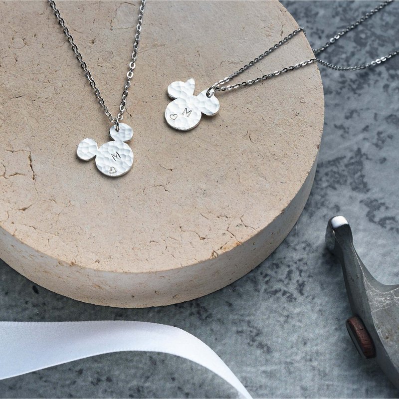 【金工课程预约】手作银饰-迪士尼锻敲坠饰(米奇&米妮)-文化币 - 金工/饰品 - 银 