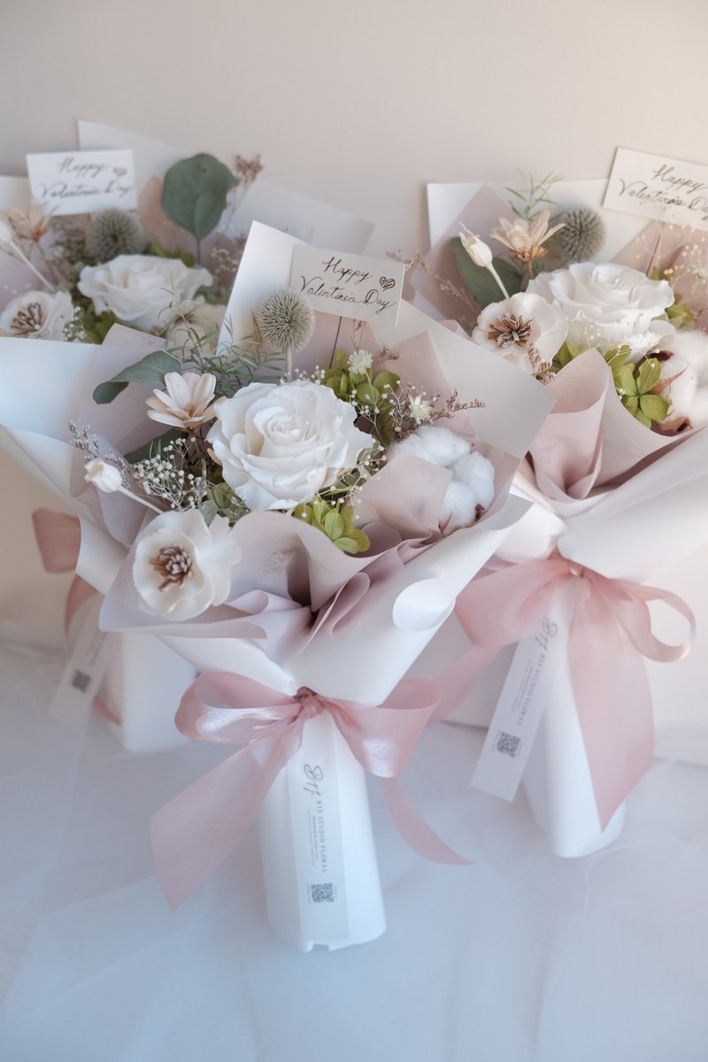 玫瑰花束 ∣ 捧花.情人节.登记.求婚.婚礼.生日.送礼 - 干燥花/捧花 - 植物．花 白色