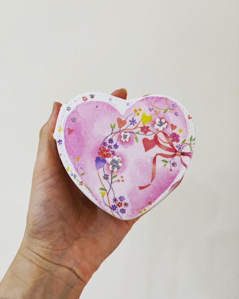 心型珠宝随身收纳盒 随身首饰盒 饰品盒 爱心 双爱心 限量现货 - 耳环/耳夹 - 聚酯纤维 白色