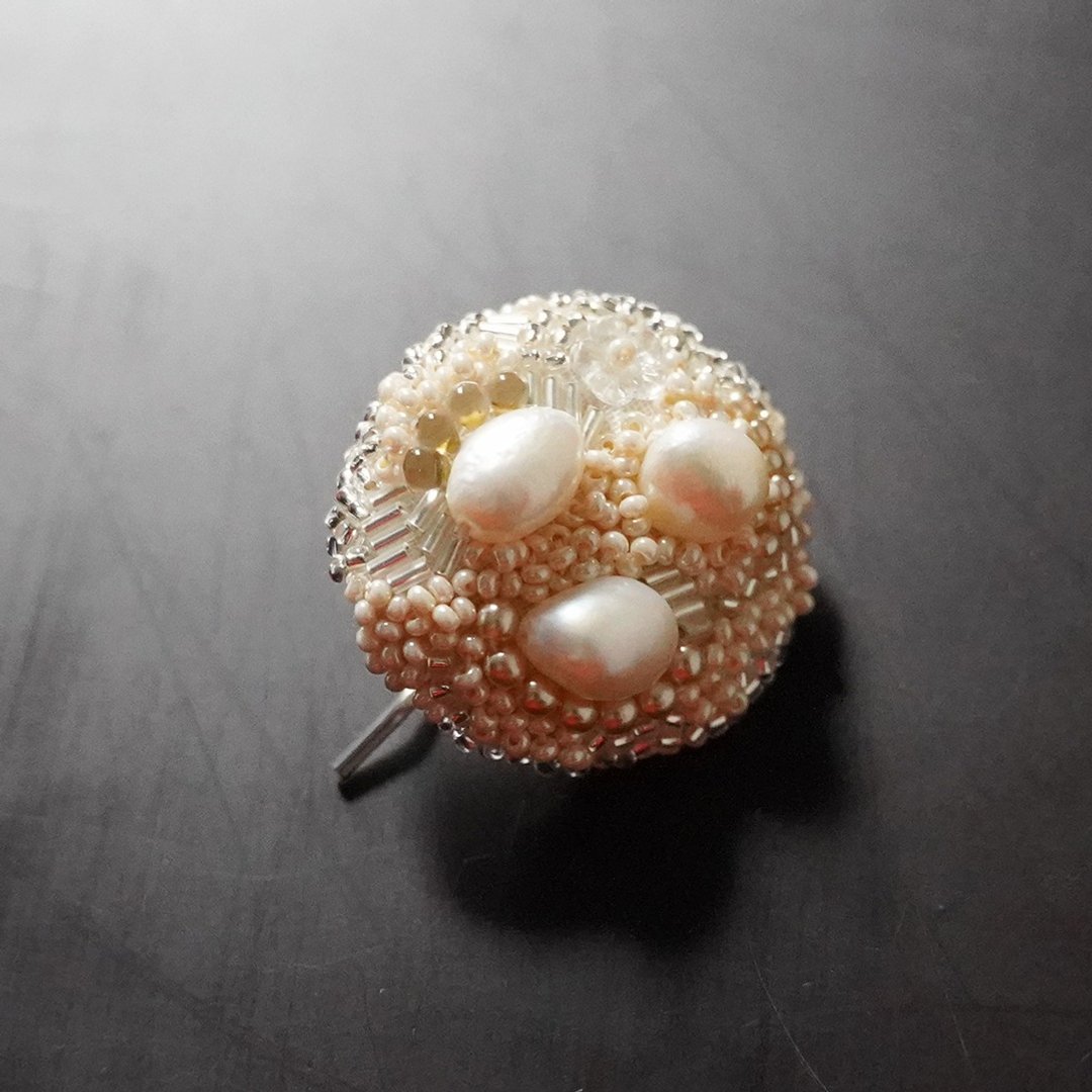 Beaded embroidery pony hook 1 - 发饰 - 塑料 透明