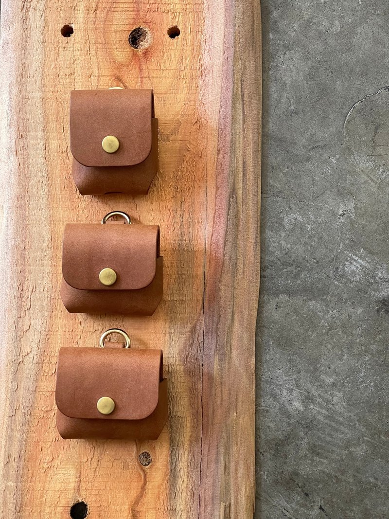 【手作革物】牛皮AirPods3耳机套(咖) - 耳机收纳 - 真皮 