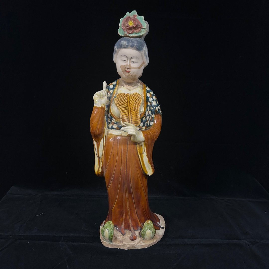 唐三彩仕女俑 - 摆饰 - 陶 卡其色