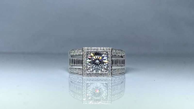 莫桑钻 |  统治者钻石男戒  | 台中门市 |  可升级K金白金真钻 - 戒指 - 纯银 