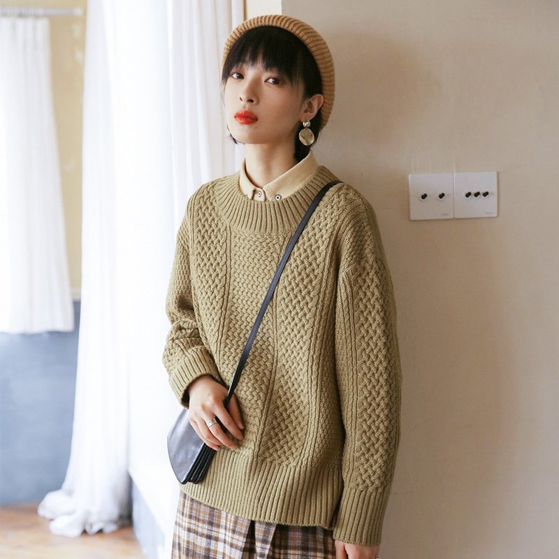 绞花编织圆领绿毛衣|毛衣|冬款|羊毛混纺|Sora-418 - 女装针织衫/毛衣 - 羊毛 绿色