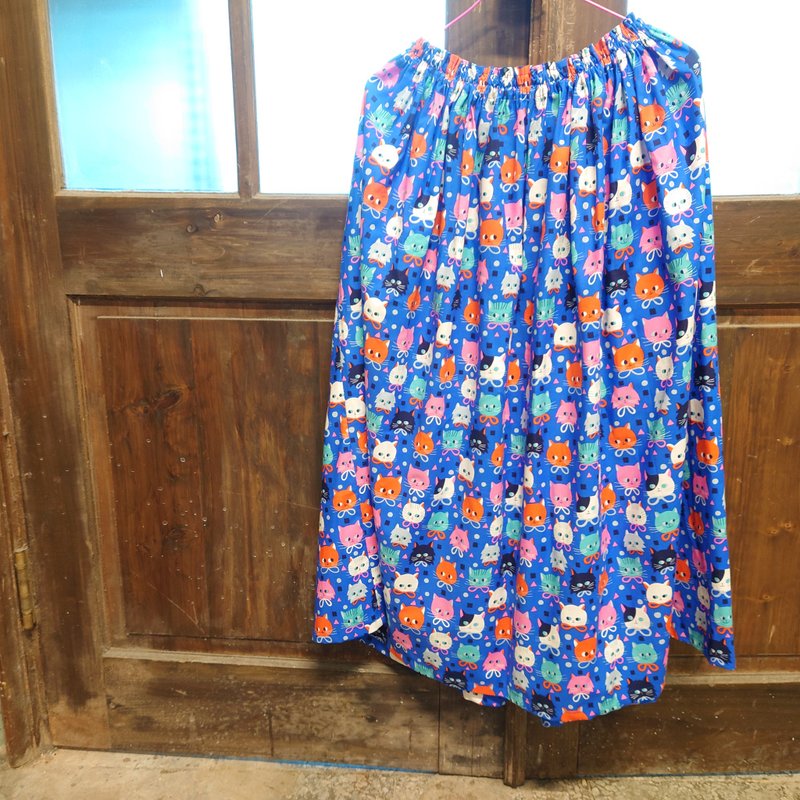 【Made to order】Fashionable ribbon cat blue / made in JAPAN / USA fabric - 裙子 - 棉．麻 蓝色