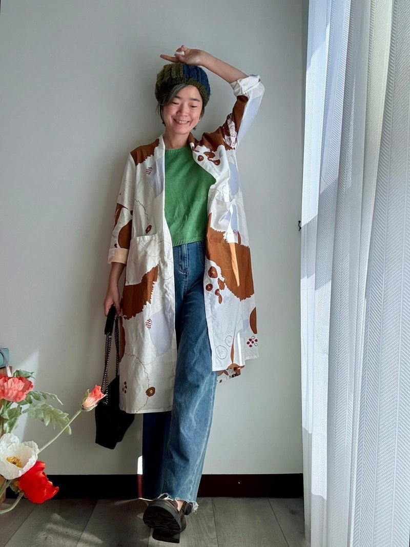 伊藤薄棉麻长版外套附绑带 - 女装休闲/机能外套 - 棉．麻 咖啡色