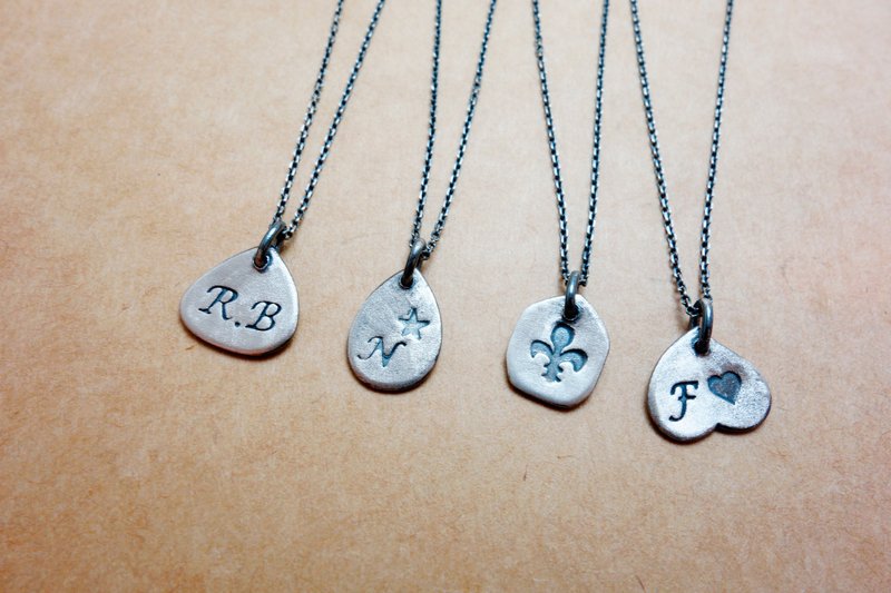 纯银~手工小字牌项链 呢喃 - 项链 - 银 银色