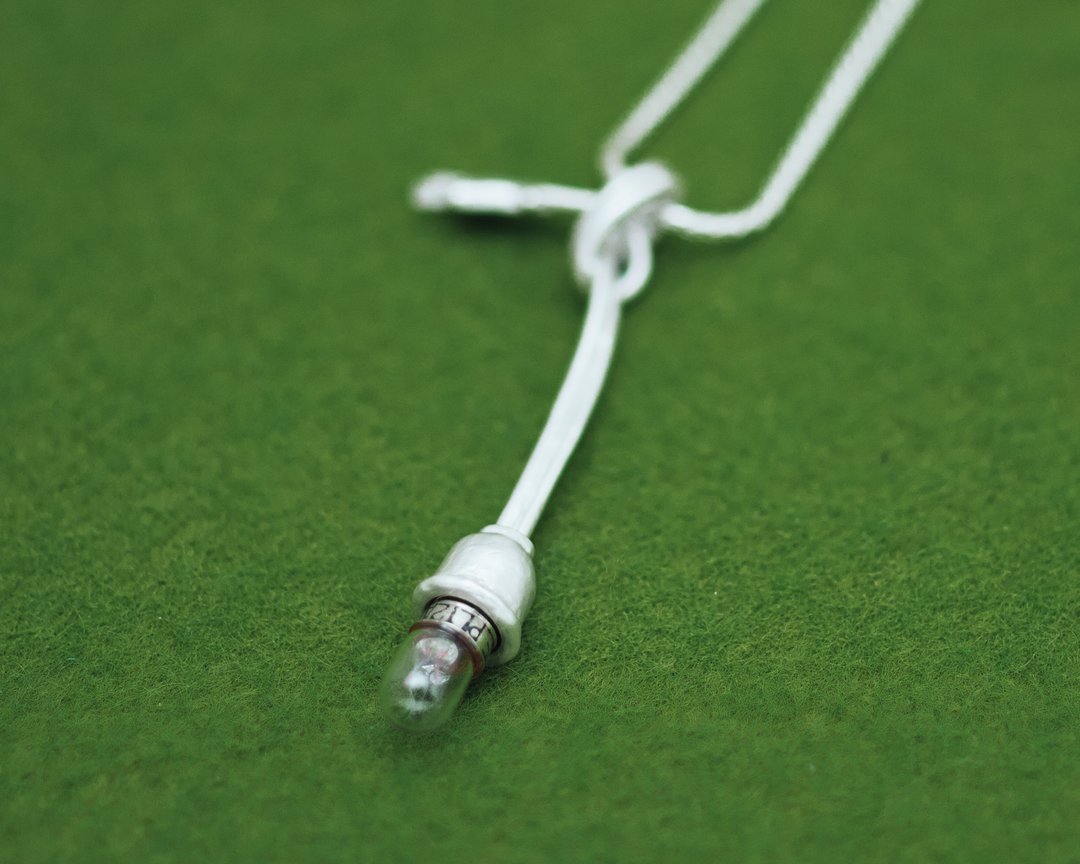 Light Up necklace - pendant and chain - hypoallergenic - glass bulb - light bulb - 项链 - 银 银色