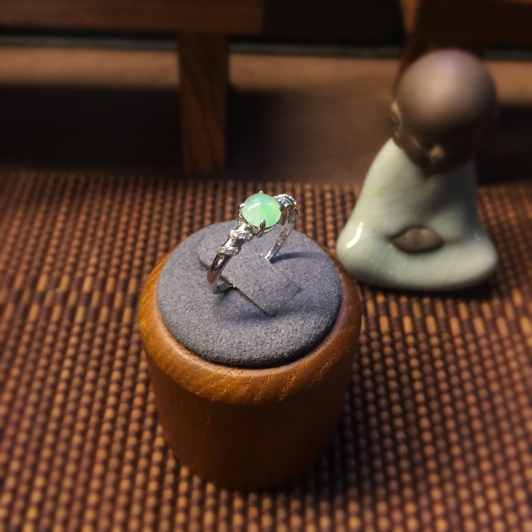 【小甜心】天然A货冰种翡翠卷卷糖霜造型戒指 - 戒指 - 玉石 绿色