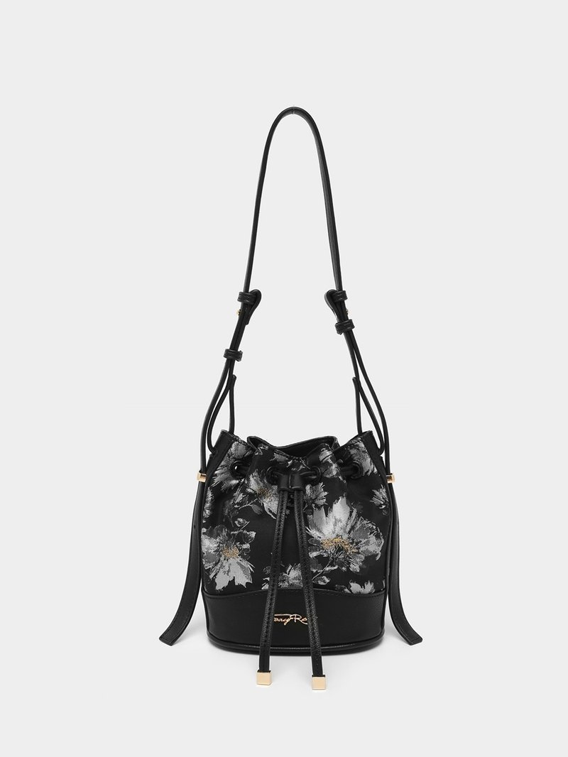 复古缇花水桶包 - 侧背包/斜挎包 - 其他材质 白色