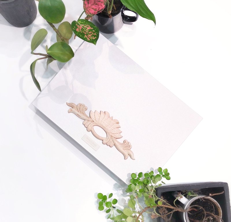 加购独家设计白色反盖式硬卡礼物盒 (须跟货品配卖,不单独出售) - 其他 - 纸 白色