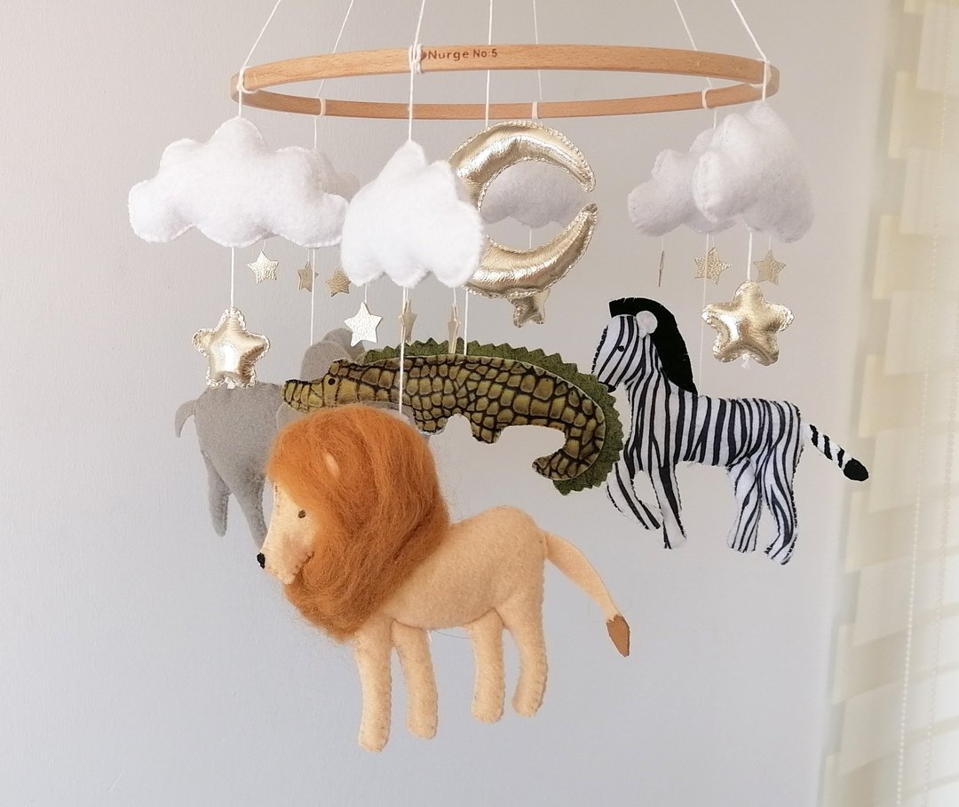 Zoo Animals Neutral Nursery Crib Mobile Felt,Africa Animals Mobile, Safari Theme - 玩具/玩偶 - 其他金属 白色