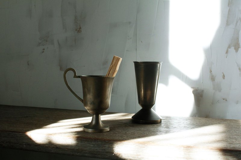 黄铜奖杯与花器 - 摆饰 - 铜/黄铜 金色