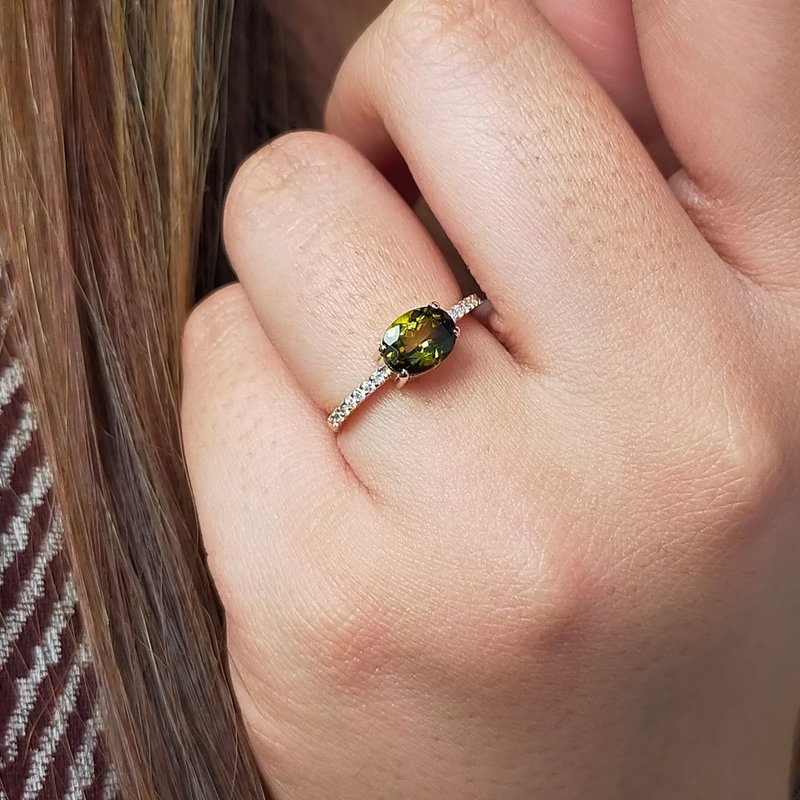 Green tourmarin ring in 14k solid gold, delicate diamond ring, gifts for her - 戒指 - 钻石 金色
