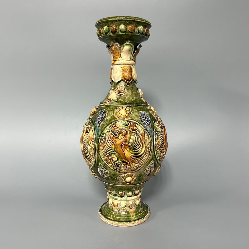 唐三彩贴花细颈瓶 - 摆饰 - 陶 卡其色