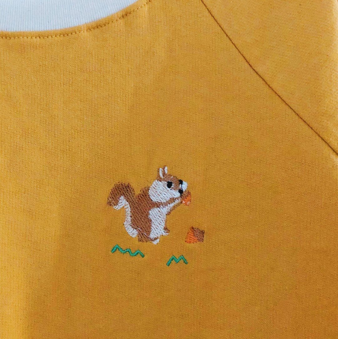 Little Squirrel /Embroidery //Short and Long Sleeve Top / Yellow Mustard【雙 11 限定 - 女装 T 恤 - 棉 黄色