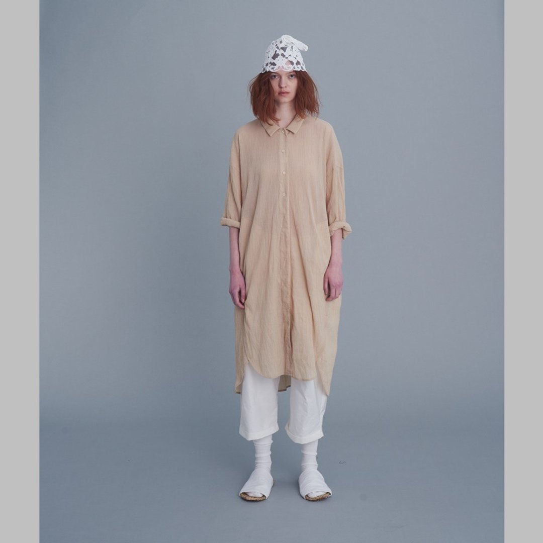 2301B52长版衬衫领上衣(卡其色) - 女装上衣 - 棉 卡其色