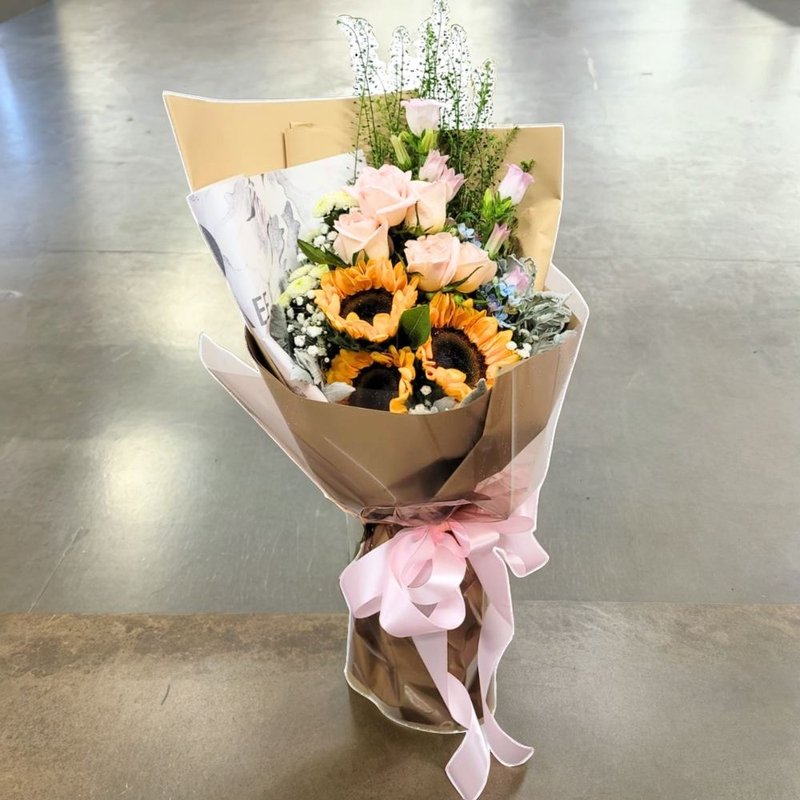 鲜花花束 (粉玫瑰6支、向日葵等) GF00245 - 植栽/盆栽 - 植物．花 