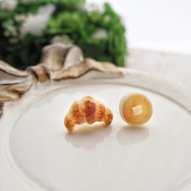 earring / miniature bread /pancake&croissant - 耳环/耳夹 - 粘土 咖啡色