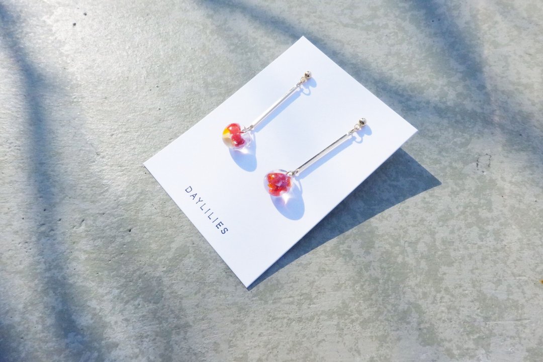 Teardrop琉璃珠耳环(红紫花) - 耳环/耳夹 - 纯银 红色