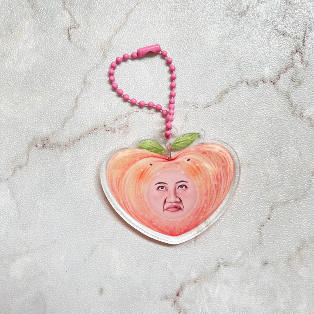 KEYRING ll KEYCHAIN :: funny face peach - 吊饰 - 压克力 粉红色