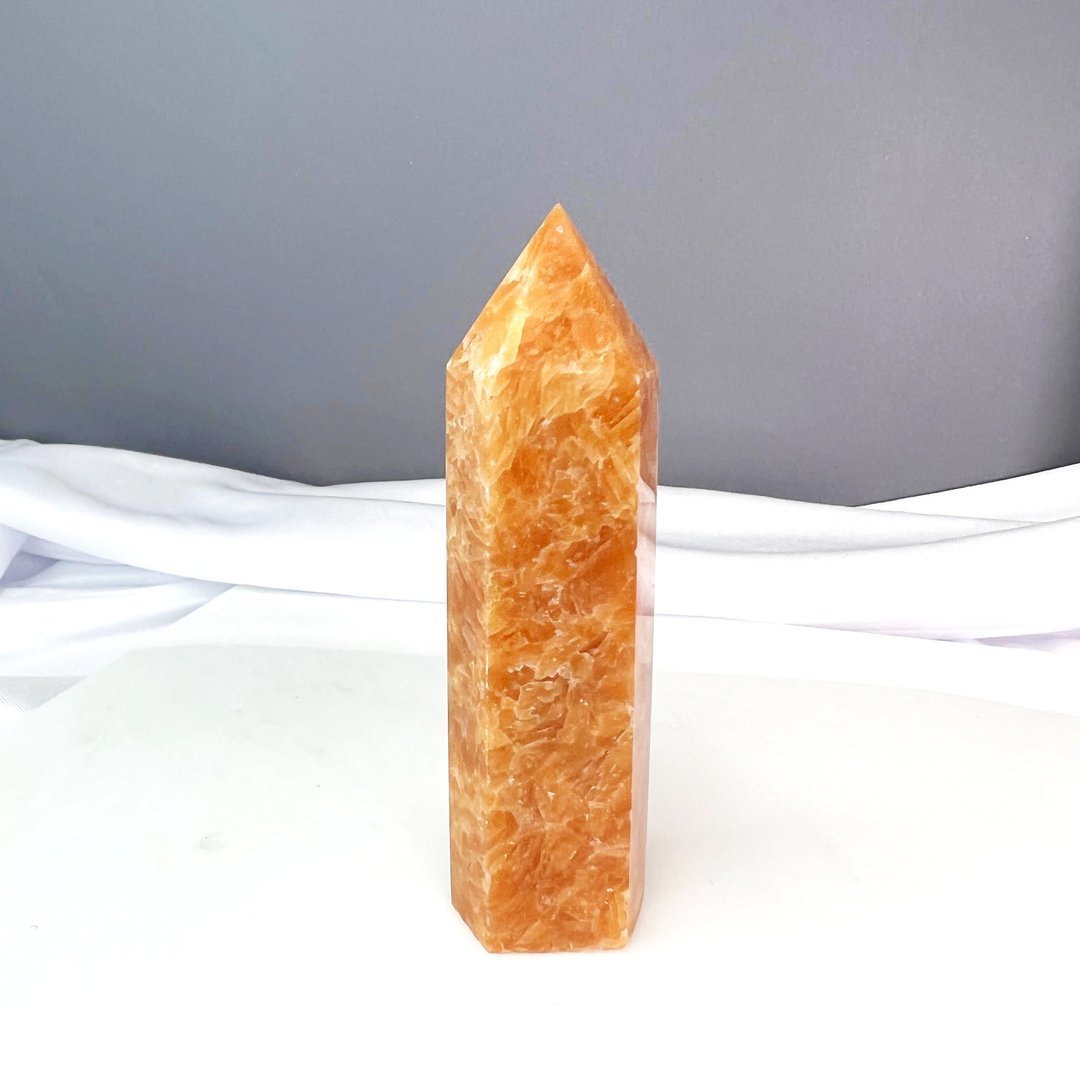 A:Triangle 炙热阳光洒落  一图一物 摆件 柱 l 太阳石 柱子  l - 摆饰 - 水晶 