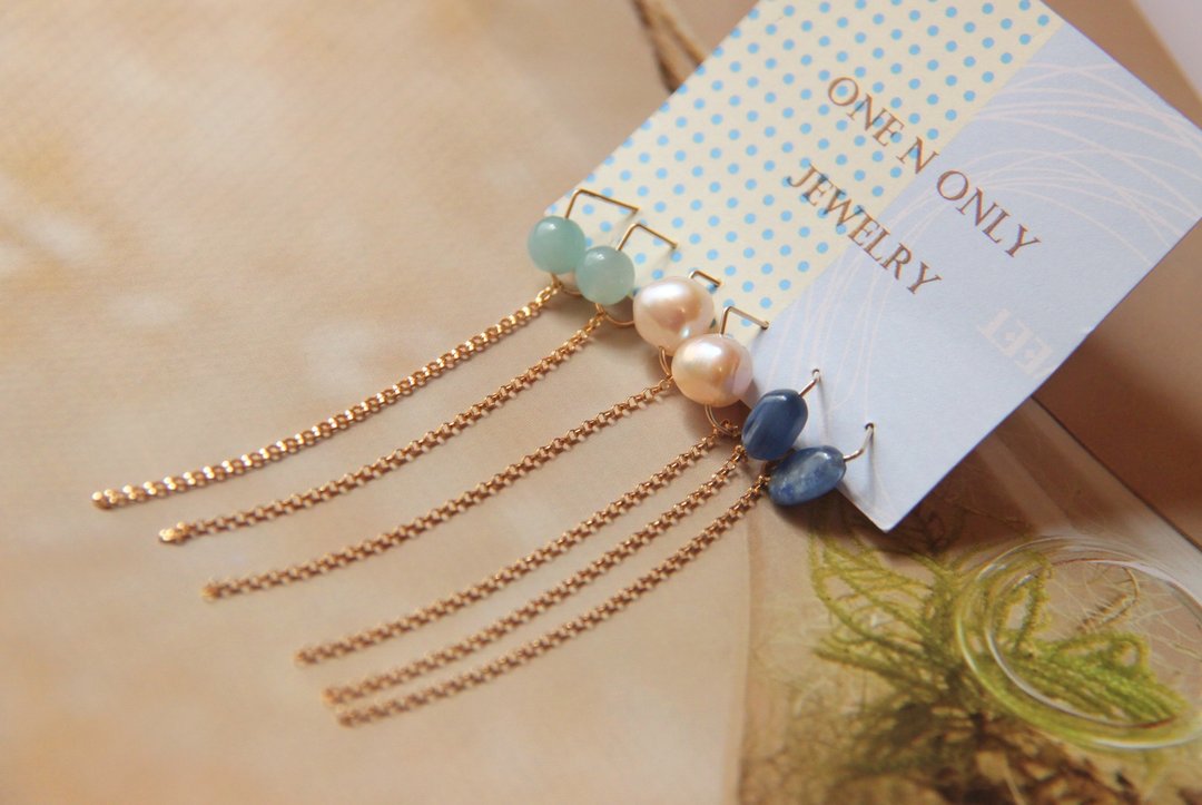 链&amp;石耳环/  Chain &amp; stone 14KGF earring - 耳环/耳夹 - 宝石 金色