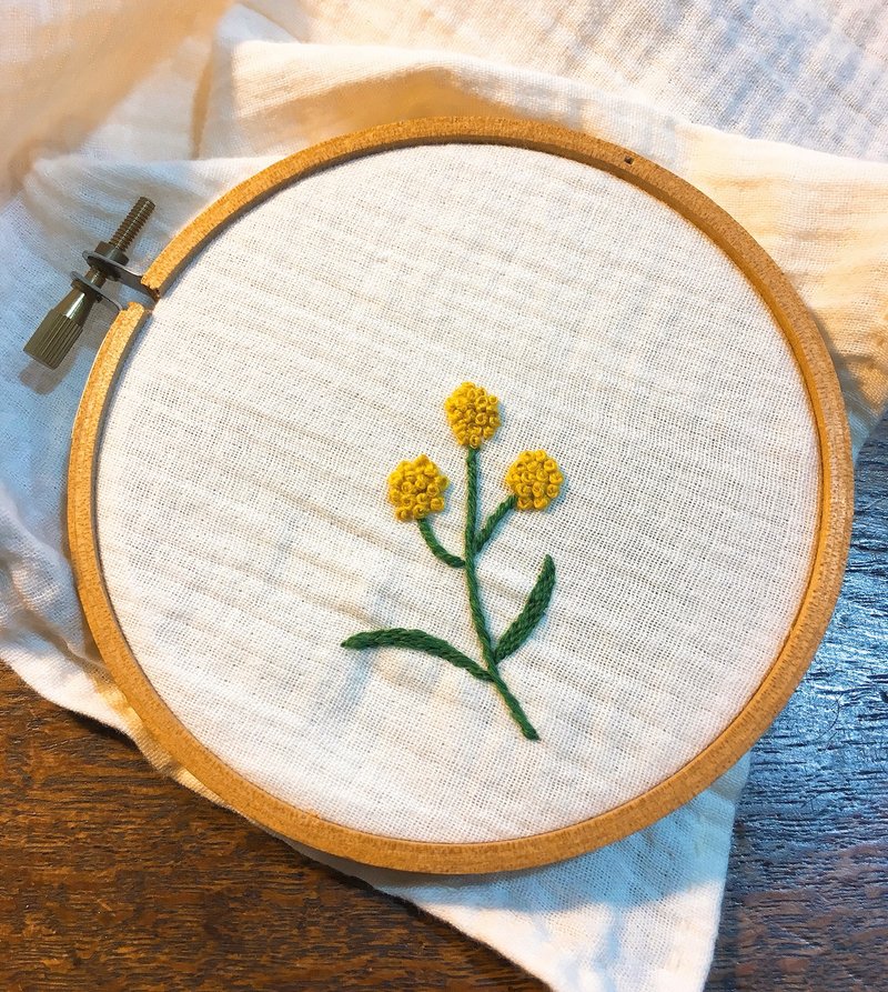 小黄花刺绣手巾 - 手帕/方巾 - 棉．麻 橘色