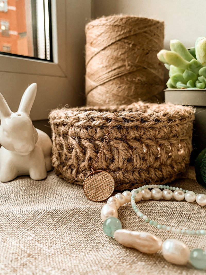 钩针编织北欧风格小篮子 - 置物架/篮子 - 棉．麻 卡其色