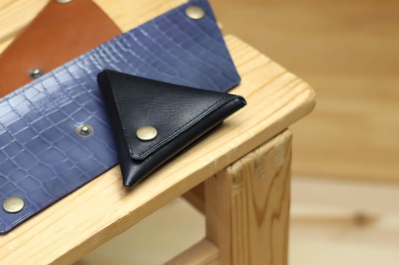 日本制【VARIOUS 零钱包】革职人 耳机包 散纸包 - 零钱包 - 真皮 多色