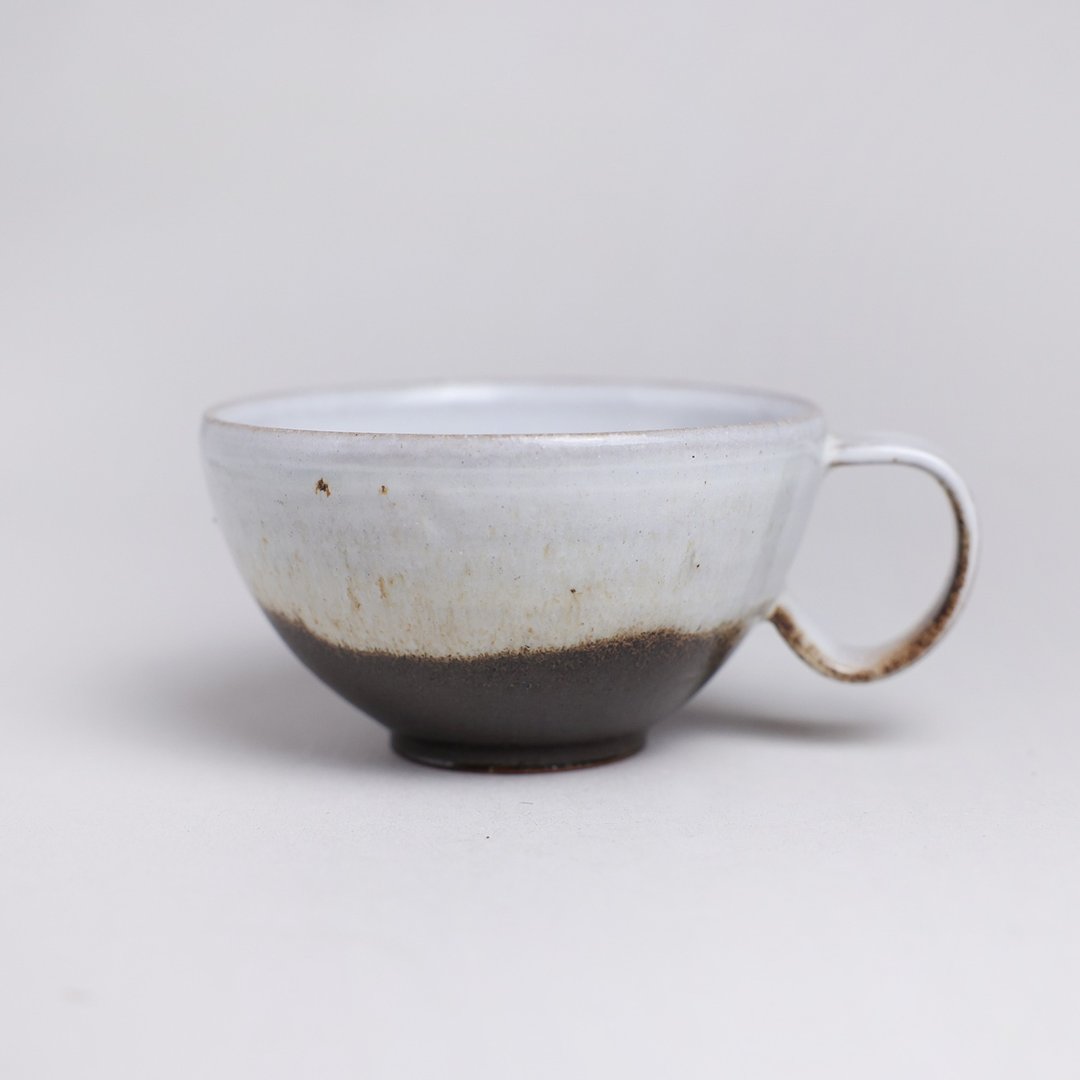 明芽窑 l 黑白双色釉把杯 拿铁杯 咖啡杯 陶杯 杯子 搜藏品 H8 - 咖啡杯/马克杯 - 陶 白色