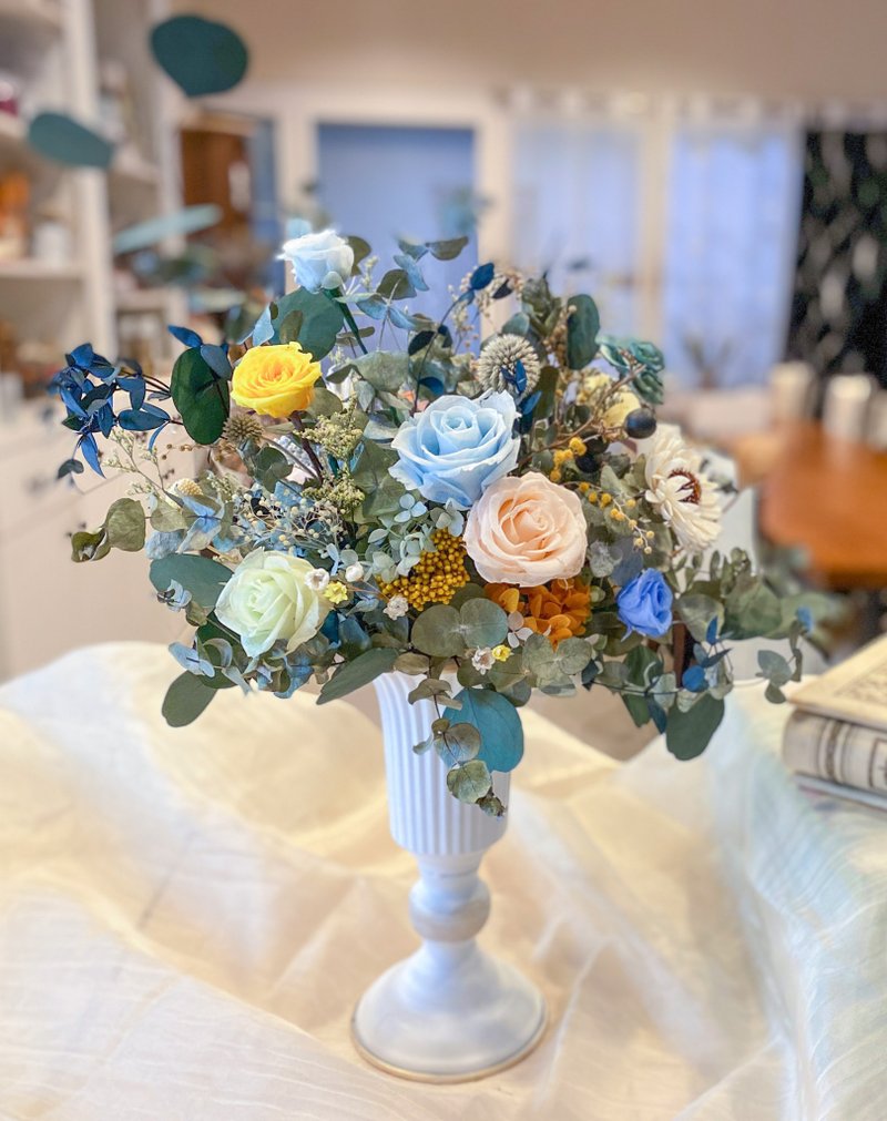 永生玫瑰桌花 定制化盆花 开幕 生日 居家摆饰 礼物 - 干燥花/捧花 - 植物．花 金色