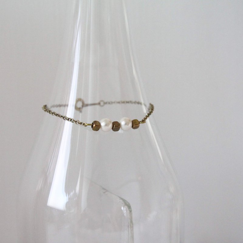 读者。珍珠黄铜方珠手链 - 手链/手环 - 铜/黄铜 金色