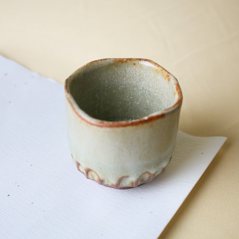 刻痕高方杯 新彩烧 柴烧陶艺 手作作品 | 张运美 作品 - 茶具/茶杯 - 陶 白色