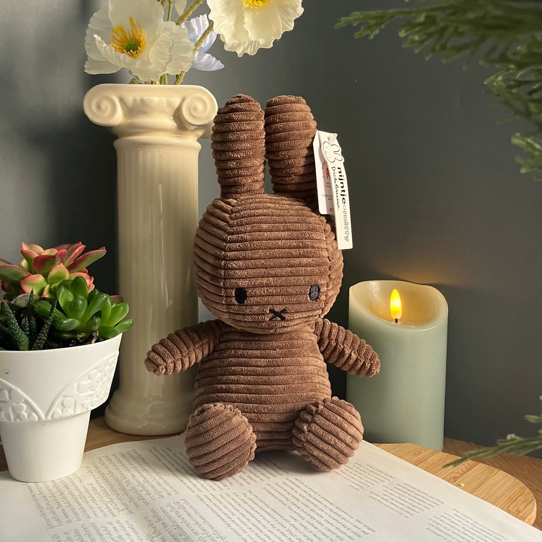 BON TON TOYS 米菲兔灯芯绒填充玩偶23CM-巧克力 - 玩偶/公仔 - 聚酯纤维 咖啡色