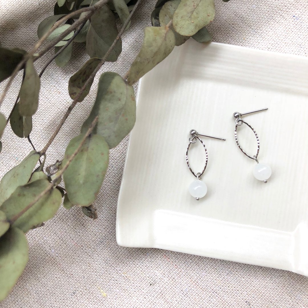 和田玉耳环 Jade Earrings - 耳环/耳夹 - 玉石 白色