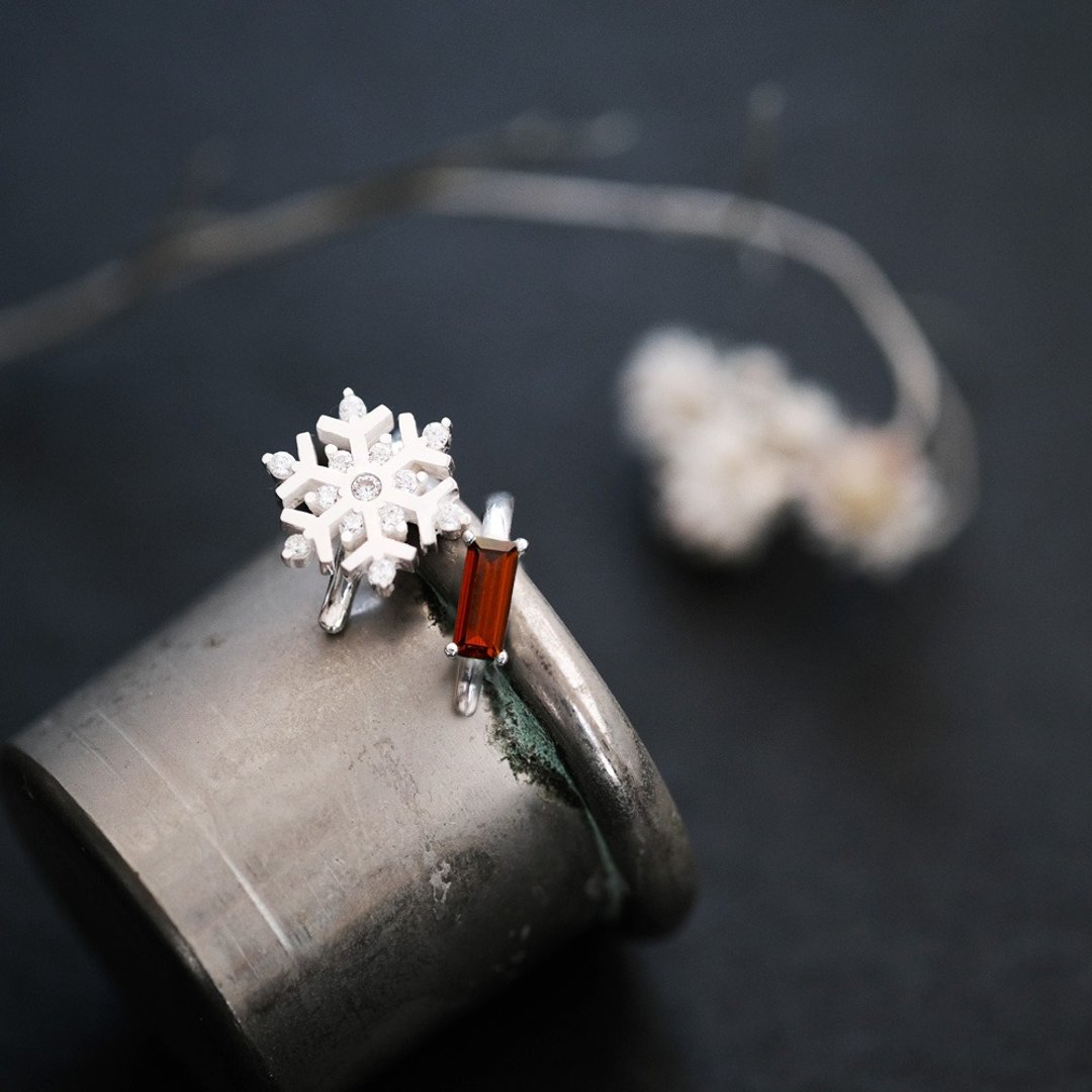 winter set) Garnet &amp; snowflake ear cuff set Silver 925 - 项链 - 其他金属 红色